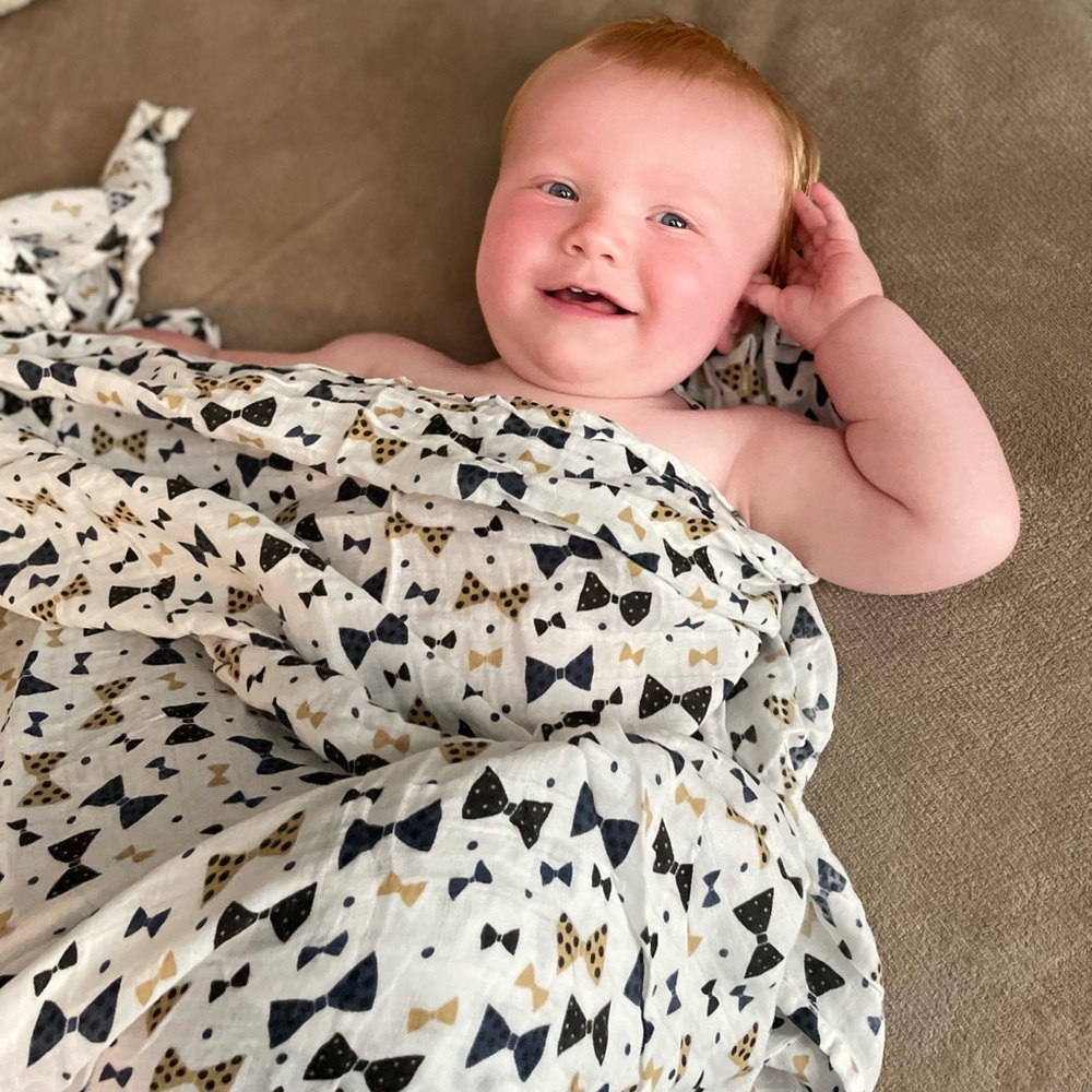 Muslin 100% Cotton Baby Blanket - Bow Tie Pattern